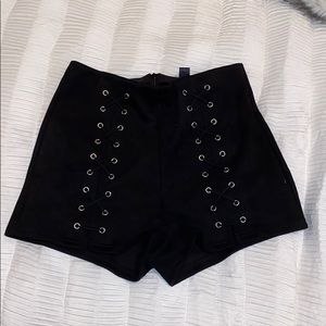 Worn once cute tie believer shorts